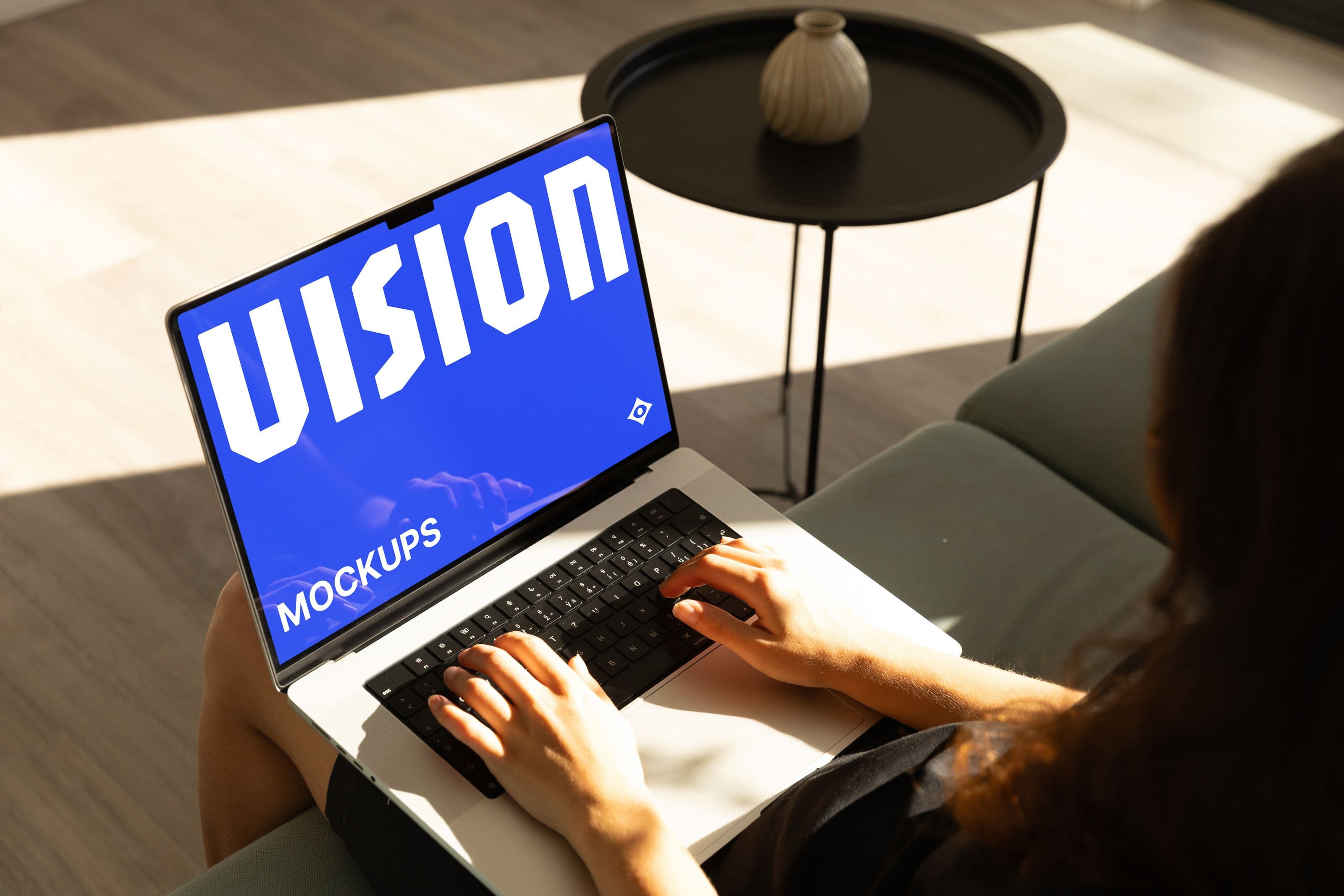 Vision L003 - Macbook Pro Mockup - Image 2